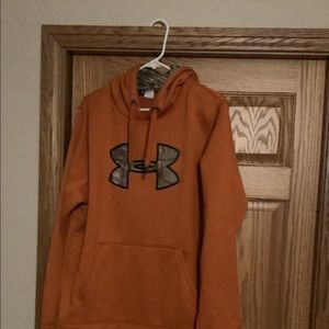 Preowned Under Armour  Orange Camo Hoodie Size Large